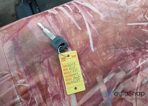 2003 Ford F-250 Lariat/Xl/Xlt z USA, uszkodzony, nr VIN 1FTNW21P63EC93633